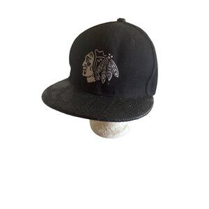 Chicago Black Hawks Black Flat Bill Hockey NHL Hat Cap Adjustable